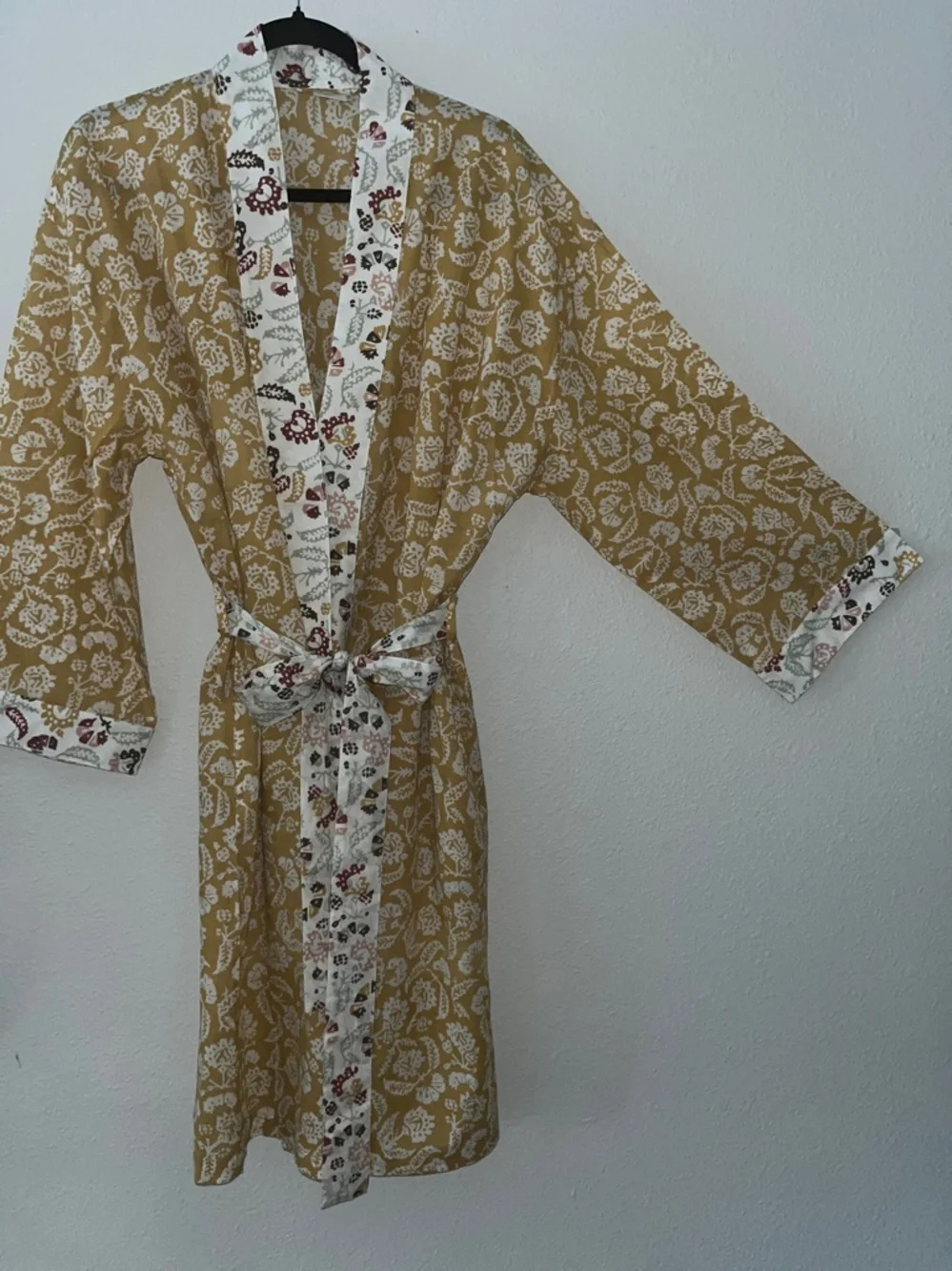 Pottery Barn Mustard Yellow & White Floral Cotton Robe, belt tie Sz M